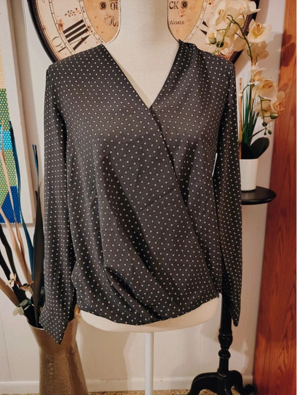 Ann Taylor Dark Gray Geometric Blouse | XS